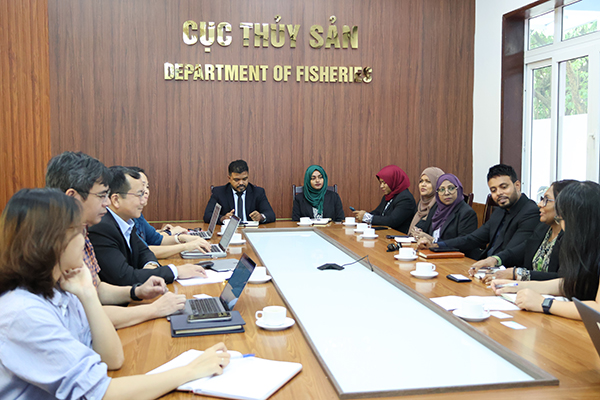 Director General Trần Đình Luân meets with Maldives