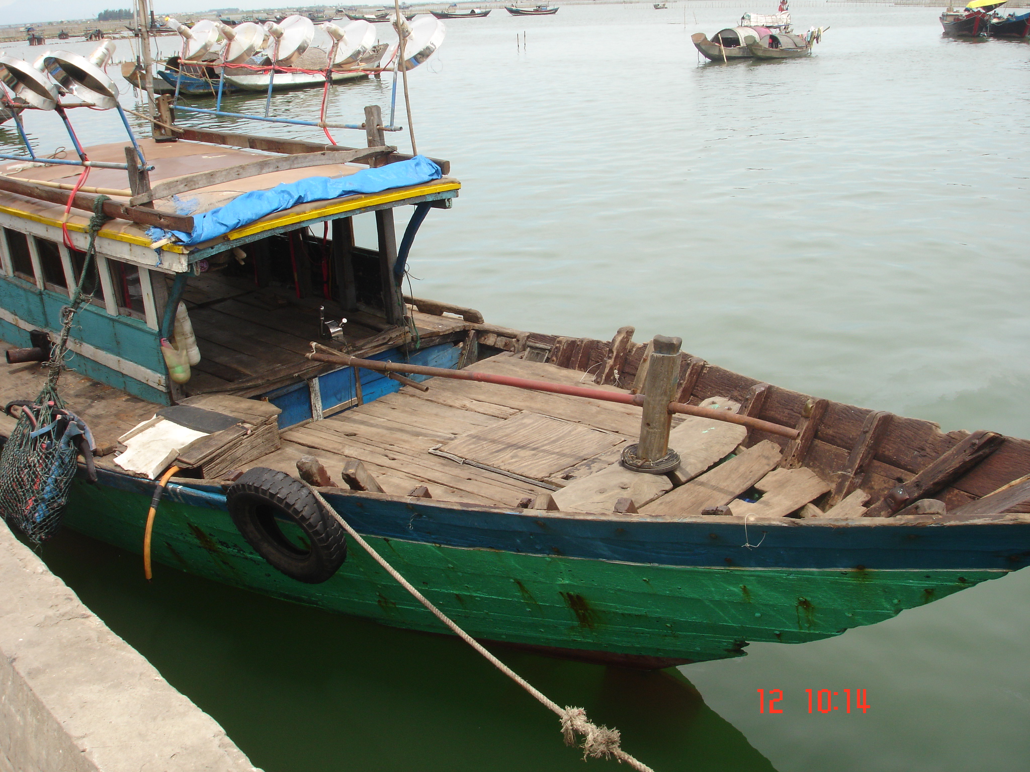 Solutions to reduce illegal fishing vessels