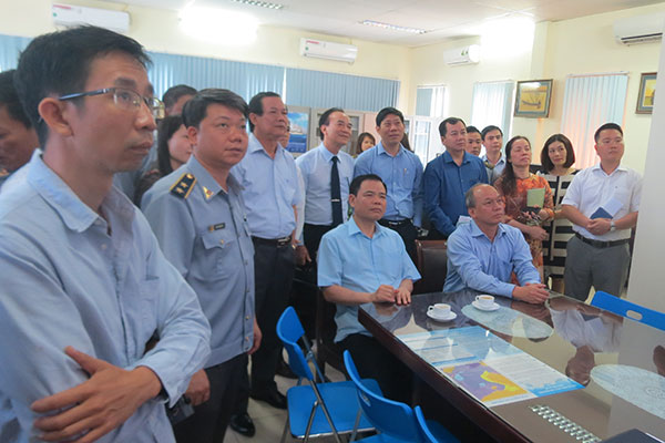 Bộ trưởng Nguyễn Xuân Cường kiểm tra công tác chuẩn bị đón tiếp đoàn kiểm tra EC về khắc phục “thẻ vàng” IUU tại Tổng cục Thủy sản