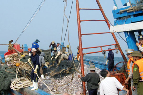 Hà Tĩnh: Ban hành Quy định quản lý hoạt động khai thác thủy sản tại vùng biển ven bờ