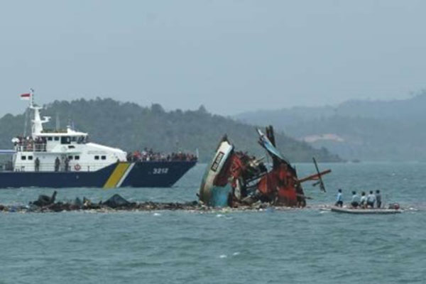 Chính phủ Indonesia đã bỏ chính sách phá hủy tàu khai thác bất hợp pháp IUU