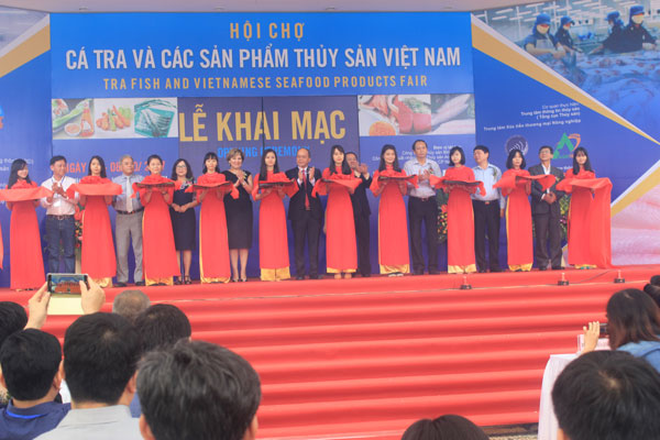 Khai mạc Hội chợ cá Tra và các sản phẩm thủy sản Việt Nam 2017