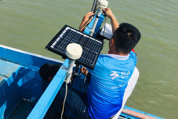 Đẩy mạnh lắp đặt thiết bị giám sát hành trình, xử lý tàu cá vi phạm trên địa bàn tỉnh Nghệ An