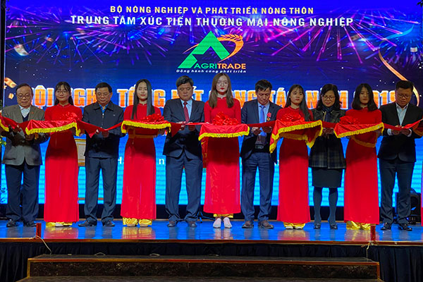 Hội chợ Xuân Canh Tý 2020 khai mạc tại Hà Nội