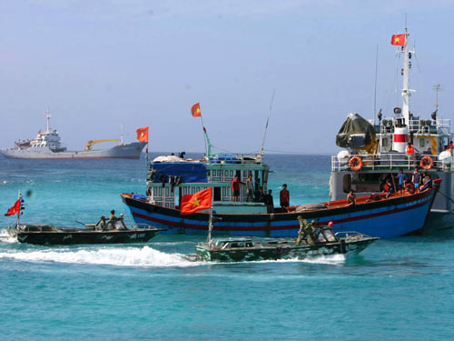 Nghe An province: Installing cruise monitoring equipment for 200 fishing vessels