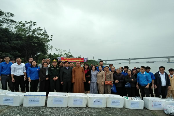 Nam Định: tổ chức Lễ phát động Tháng hành động Bảo vệ nguồn lợi thủy sản năm 2017.