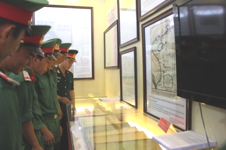 Long An tổ chức triển lãm “Hoàng Sa- Trường Sa của Việt Nam, những bằng chứng lịch sử và pháp lý”