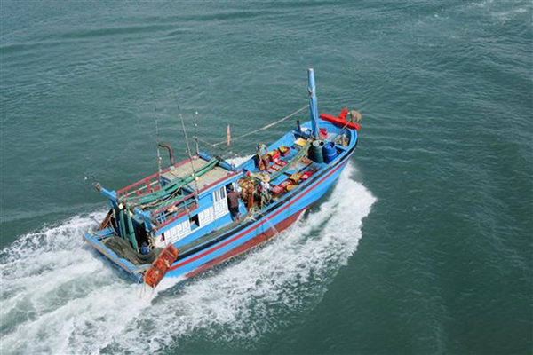 Bình Thuận: Kiên quyết ngăn chặn, chấm dứt tình trạng tàu cá địa phương vi phạm khai thác hải sản ở vùng biển nước ngoài